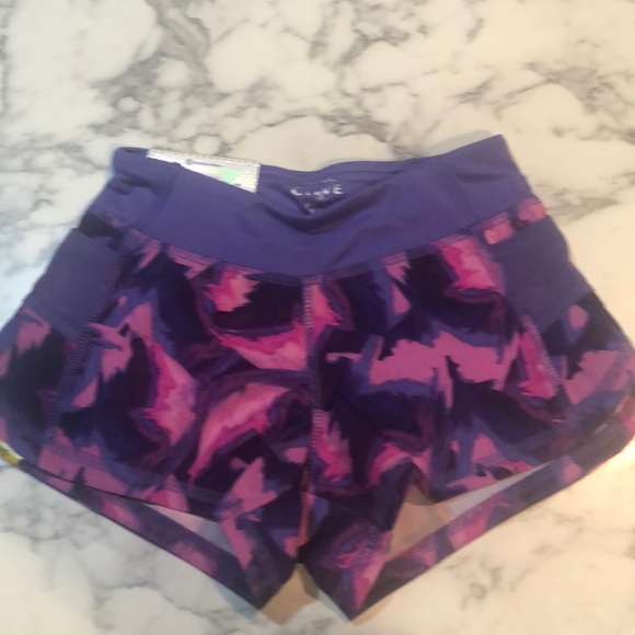 Active shorts - Picture 2 of 4